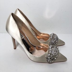 Badgley Mishka Satin Jewel Stilettos Pumps wedding party 8.5